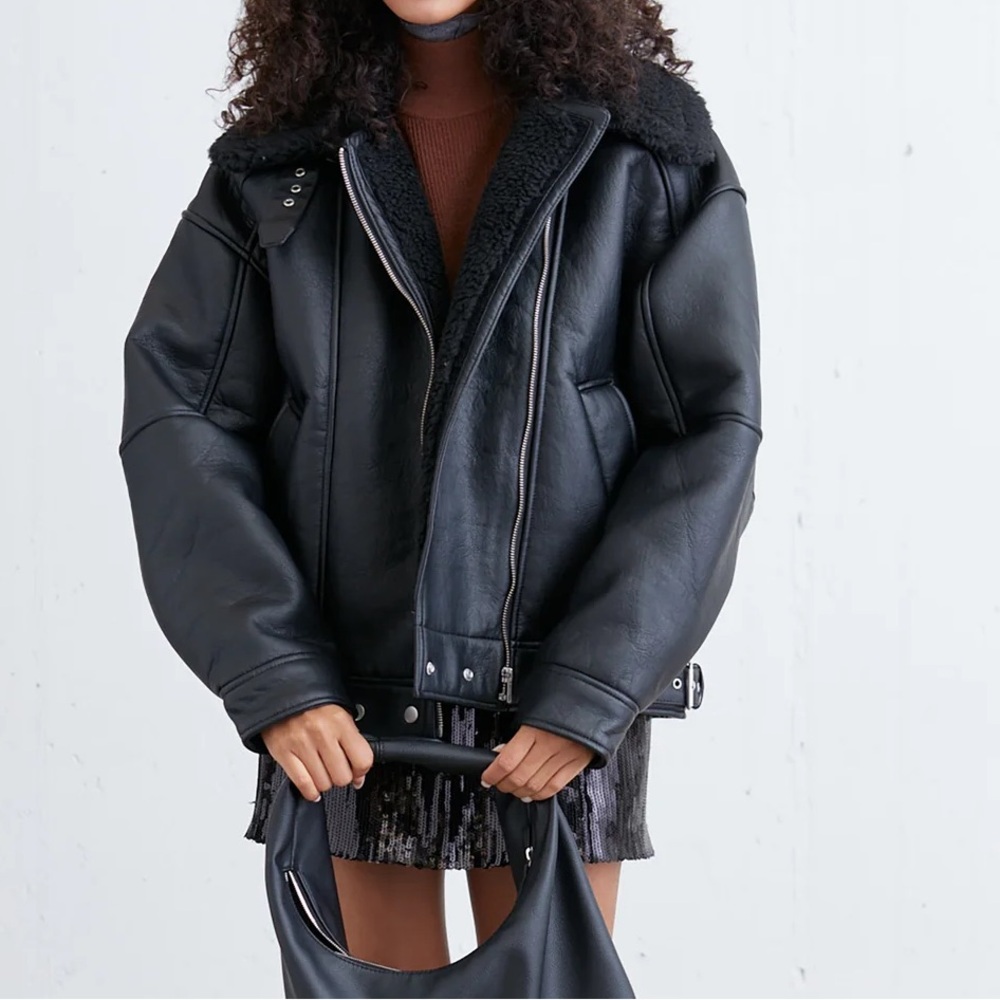 Oak and Fort Women's Black oversized Shearling Jacket (L)